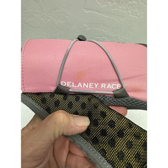CamelBak Delaney Race Pink Hydration Belt Bottle Adjustable Strap Nylon Mesh - Picture 6 of 6